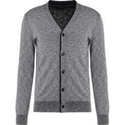 Club Monaco PLAITED CARDI Kardigan grey. Szare kardigany męskie Club Monaco, l, z bawełny. W wyprzedaży za 443,40 zł.