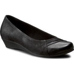 Półbuty LASOCKI COMFORT WI23-SALEM-17. Czarne półbuty damskie Lasocki Comfort, bez wzorów, ze skóry, bez obcasa, bez zapięcia. W wyprzedaży za 74,98 zł.