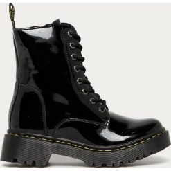 Answear Lab - Workery skórzane McKey. Czarne workery damskie Answear Lab, ze skóry, z okrągłym noskiem, bez obcasa, na obcasie, na zamek. Za 269,90 zł.