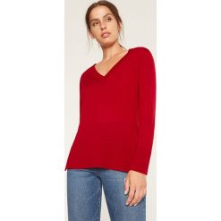 Swetry klasyczne damskie: Sweter w kolorze czerwonym
