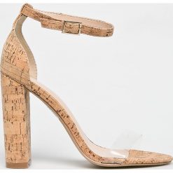 Public Desire - Sandały. Szare sandały damskie Public Desire, bez wzorów, z materiału, bez obcasa, na obcasie, na klamry. Za 149,90 zł.