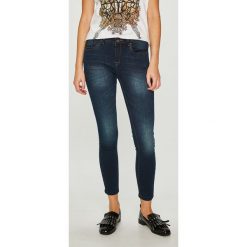 Medicine - Jeansy Basic. Niebieskie jeansy damskie MEDICINE. W wyprzedaży za 59,90 zł.