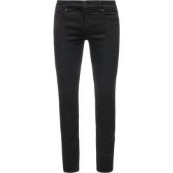 Jeansy Slim Fit Hugo 50417168. Czarne jeansy męskie HUGO, m, bez wzorów. W wyprzedaży za 319,00 zł.