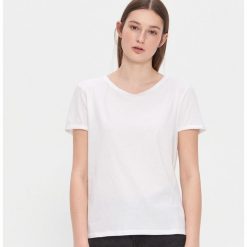 T-shirt basic - Biały. Białe t-shirty damskie House, s, bez wzorów, bez kołnierzyka. Za 19,99 zł.