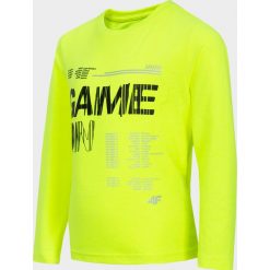 Longsleeve chłopięcy (98-116). T-shirty chłopięce z materiału. W wyprzedaży za 39,99 zł.