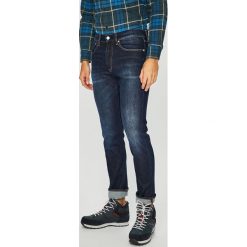 Calvin Klein Jeans - Jeansy CKJ 056. Niebieskie jeansy męskie marki Calvin Klein Jeans. W wyprzedaży za 399,90 zł.
