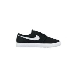 Buty Dziecko Nike Boys' SB Portmore II Ultralight (GS) Shoe. Czarne trampki chłopięce marki Nike. Za 205,88 zł.
