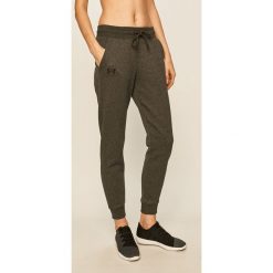 Under Armour - Spodnie. Szare spodnie damskie Under Armour, s, z bawełny. Za 179,90 zł.
