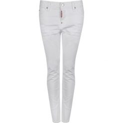 Dsquared2 Jeansy "Cool Girl". Białe jeansy damskie Dsquared2, z obniżonym stanem. Za 799,00 zł.