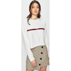 Levi's - Bluza. Białe bluzy damskie z nadrukiem marki Levi's®, s, z bawełny, bez kaptura. Za 239,90 zł.