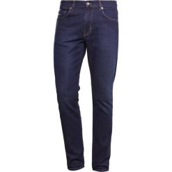 J.LINDEBERG JAY Jeansy Slim Fit blue denim. Niebieskie jeansy męskie relaxed fit J.LINDEBERG. Za 549,00 zł.