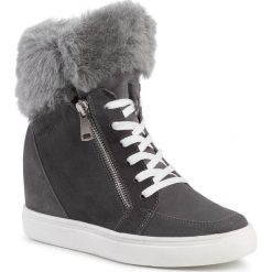Sneakersy WOJAS - 7680-60 Popiel. Szare półbuty damskie Wojas, z zamszu. W wyprzedaży za 309,00 zł.