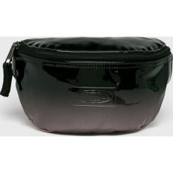 Eastpak - Nerka. Różowe nerki damskie Eastpak, w paski, z materiału, casualowe, bez dodatków. Za 149,90 zł.