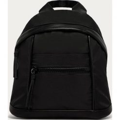 Vero Moda - Plecak. Czarne plecaki damskie Vero Moda, bez wzorów, z poliesteru. Za 149,90 zł.