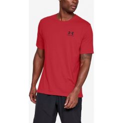 Under Armour Sportstyle Koszulka Czerwony. Czerwone podkoszulki męskie Under Armour, s, bez wzorów, z bawełny, bez kołnierzyka, z krótkim rękawem, krótkie. Za 90,95 zł.