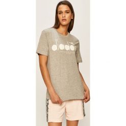 Diadora - T-shirt. Szare bluzki damskie Diadora, s, z nadrukiem, z bawełny, z okrągłym kołnierzem. Za 99,90 zł.