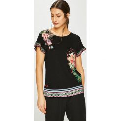 Desigual - Top. Czarne bluzki damskie Desigual, s, z nadrukiem, z elastanu, casualowe, z okrągłym kołnierzem, z krótkim rękawem. W wyprzedaży za 159,90 zł.