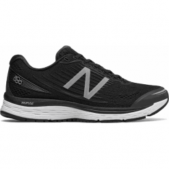 New Balance M880BK8. Pomarańczowe buty sportowe męskie marki New Balance, bez wzorów, z gumy, bez zapięcia. W wyprzedaży za 399,99 zł.