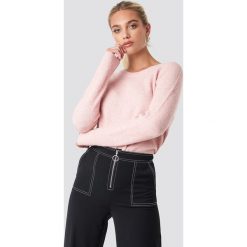Samsoe & Samsoe Krótki sweter z okrągłym dekoltem Nor - Pink. Różowe swetry damskie marki Samsøe & Samsøe, bez wzorów, z długim rękawem, długie, bez kaptura. Za 404,95 zł.