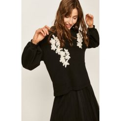 Answear - Bluza. Czarne bluzy damskie ANSWEAR, s, z aplikacjami, z bawełny, bez rękawów, bez kaptura. W wyprzedaży za 69,90 zł.