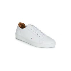 Buty Le Coq Sportif CLUB. Białe trampki męskie marki le coq sportif, bez wzorów, bez zapięcia. Za 509,00 zł.