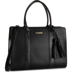 Torebka MONNARI - BAGA240-020 Black. Czarne torebki klasyczne damskie Monnari, bez wzorów, ze skóry ekologicznej, klasyczne, na ramię, bez dodatków. W wyprzedaży za 199,00 zł.