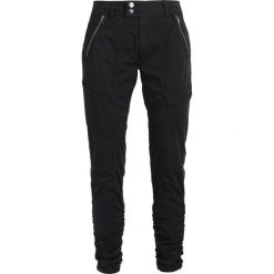 Culture THI Spodnie materiałowe black. Czarne spodnie damskie marki Culture, z elastanu. Za 379,00 zł.