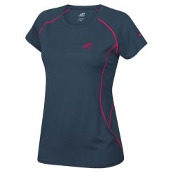 Hannah Koszulka Do Biegania Damska Speedlora Midnight Navy 38. Niebieskie bluzki sportowe damskie Hannah, bez wzorów, z tkaniny, bez kołnierzyka, bez rękawów, bez kaptura, do biegania. W wyprzedaży za 79,00 zł.