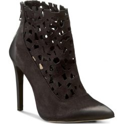 Botki damskie lity: Botki CARINII - B3947 360-000-000-A49