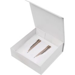 Eleganckie długie kolczyki. Szare kolczyki damskie Top Secret, srebrne. W wyprzedaży za 39,99 zł.
