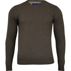 Brązowy Męski Sweter w Serek (V-neck) -Adriano Guinari- Klasyczny, Cienki SWADGinneB2338braz. Pomarańczowe swetry męskie Adriano Guinari, m, bez wzorów, z bawełny, eleganckie, z dekoltem w serek, bez kaptura. Za 99,00 zł.