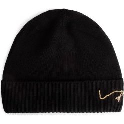 Czapka PATRIZIA PEPE - 2V8622/A4T4-K368 Black Tricot. Czarne czapki damskie Patrizia Pepe, bez wzorów, z wiskozy. W wyprzedaży za 179,00 zł.