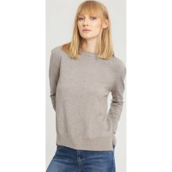 Beżowy Sweter Cosmos. Brązowe swetry klasyczne damskie other, na jesień, l. Za 59,99 zł.