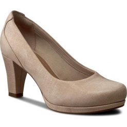 Półbuty CLARKS - Chorus Chic 261237654 Nude Interest. Brązowe półbuty damskie skórzane Clarks, eleganckie, na obcasie. W wyprzedaży za 269,00 zł.