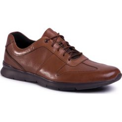 Półbuty CLARKS - Un Tynamo Tie 261483777 Tan Leather. Pomarańczowe półbuty męskie Clarks, na co dzień, bez wzorów, ze skóry ekologicznej, bez zapięcia. Za 469,00 zł.