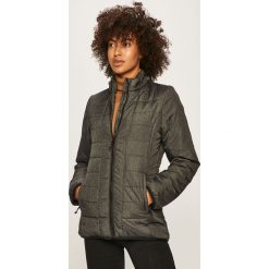Hummel - Kurtka. Czarne kurtki damskie Hummel, s, bez wzorów, z poliesteru, krótkie, bez kaptura. W wyprzedaży za 399,90 zł.