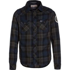 Petrol Industries LONGSLEEVE Koszula dark capri. Niebieskie koszule męskie marki Petrol Industries, z bawełny. W wyprzedaży za 167,20 zł.