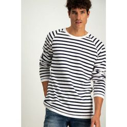 Bluza w kolorze granatowym. Niebieskie bluzy męskie Garcia, m, w paski, z okrągłym kołnierzem, bez rękawów, bez kaptura. W wyprzedaży za 85,95 zł.