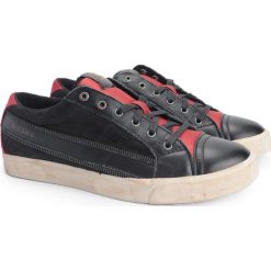 Diesel Sneakersy "D-String Low". Białe sneakersy męskie Diesel, bez zapięcia. Za 329,00 zł.