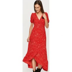 Vero Moda - Sukienka. Czerwone sukienki damskie Vero Moda, s, bez wzorów, z elastanu, bez kołnierzyka, z krótkim rękawem, krótkie, midi, rozkloszowane. Za 189,90 zł.