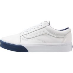 Vans UA OLD SKOOL Tenisówki i Trampki true white/estate blue. Szare tenisówki damskie marki Vans, z materiału. W wyprzedaży za 203,40 zł.