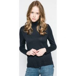 Swetry klasyczne damskie: Vila – Sweter