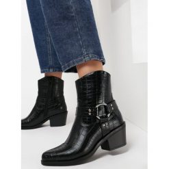 Czarne Botki Shariesh. Czarne botki damskie Born2be, bez obcasa, na obcasie, bez zapięcia. Za 139,99 zł.