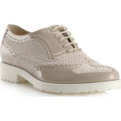 Buty damskie. Brązowe półbuty damskie Wittchen, na co dzień, bez wzorów, ze skóry, eleganckie, bez obcasa, bez zapięcia. W wyprzedaży za 349,90 zł.