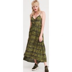 Sukienka z motywem tie-dye - Zielony. Sukienki damskie Reserved. Za 159,99 zł.