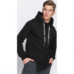 Czarna Bluza Established. Czarne bejsbolówki męskie Born2be, m. Za 74,99 zł.
