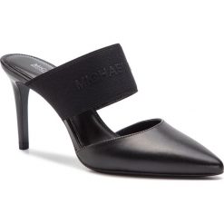 Klapki MICHAEL MICHAEL KORS - Meadow Flex Closed Toe 40S9MEMP2L Black. Czarne klapki damskie MICHAEL Michael Kors, bez wzorów, ze skóry, bez obcasa, na obcasie. W wyprzedaży za 419,00 zł.