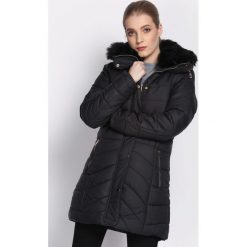 Czarna Kurtka Cordial. Czarne kurtki damskie Born2be, na zimę, xl, bez wzorów, z futra, bez kaptura. Za 189,99 zł.