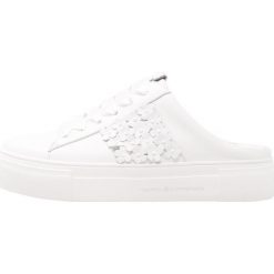 Kennel + Schmenger BIG Sneakersy niskie bianco/white. Białe trampki i tenisówki damskie marki Kennel + Schmenger, bez wzorów, ze skóry, bez zapięcia. Za 1029,00 zł.