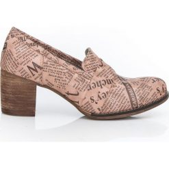 Półbuty na 6 cm słupku - skóra naturalna - model 250 - kolor różowe litery. Różowe półbuty damskie Zapato, bez wzorów, ze skóry, bez obcasa, na słupku, bez zapięcia. Za 319,00 zł.